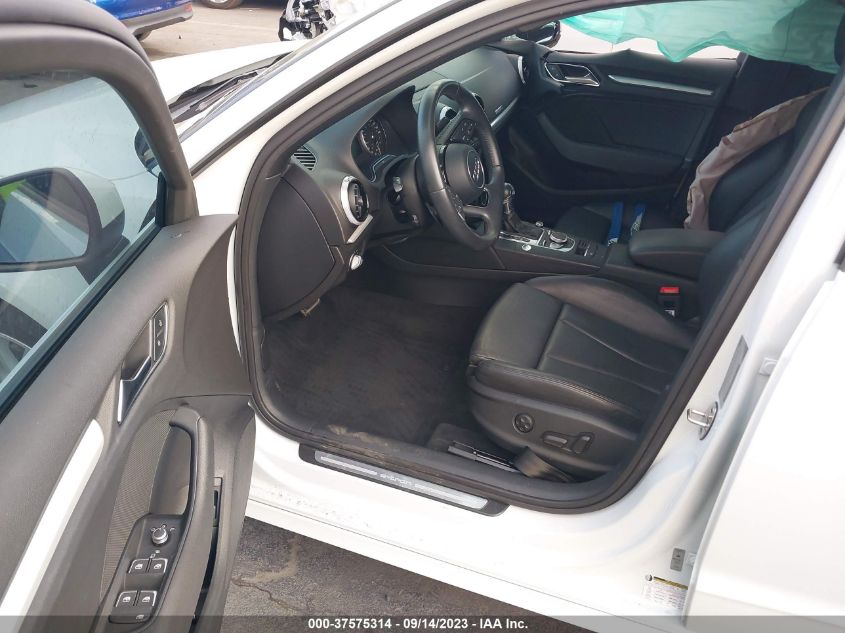 2018 AUDI A3 SPORTBACK E-TRON PREMIUM/TECH PREMIUM WAUUPBFF9JA060288
