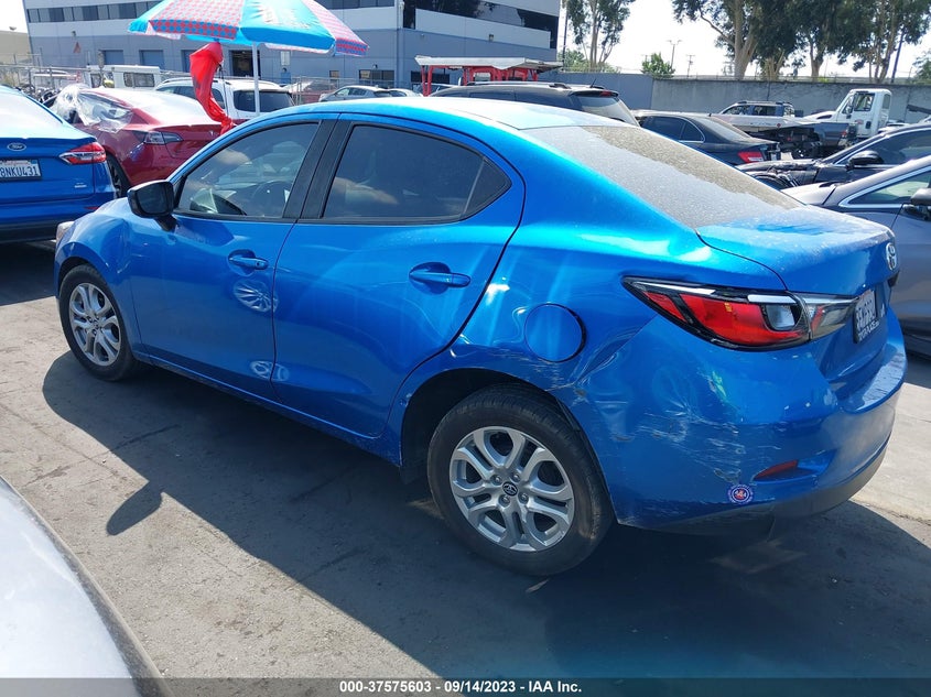 VIN 3MYDLBYV9JY301010 2018 TOYOTA YARIS IA