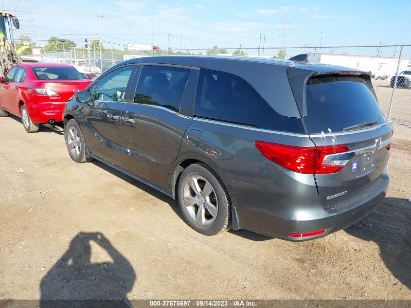 5FNRL6H77JB060539 2018 HONDA ODYSSEY, photo no. 3