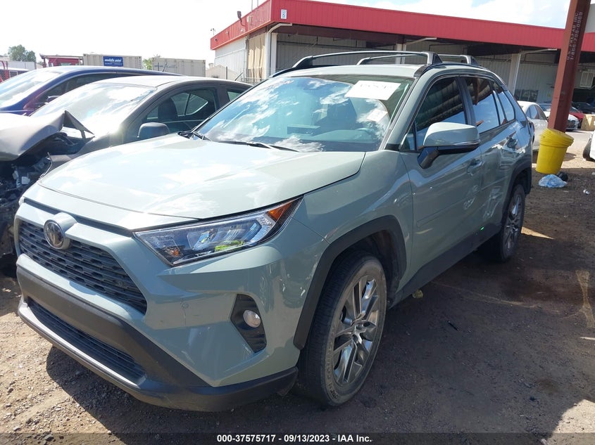 VIN 2T3C1RFV0MW121016 2021 TOYOTA RAV4 XLE PREMIUM