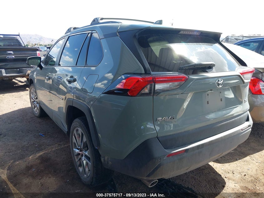 VIN 2T3C1RFV0MW121016 2021 TOYOTA RAV4 XLE PREMIUM