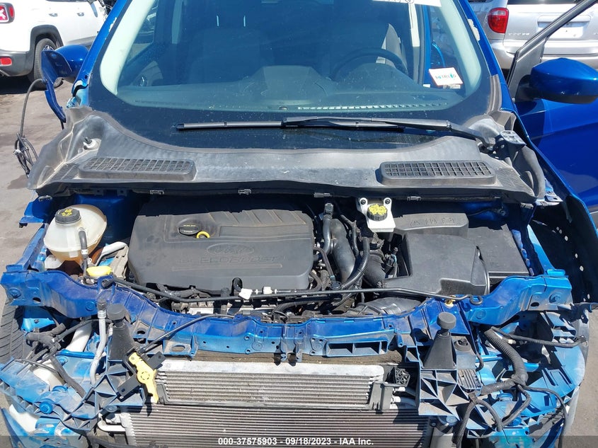 VIN 1FMCU0GD4JUA03337 2018 FORD ESCAPE SE