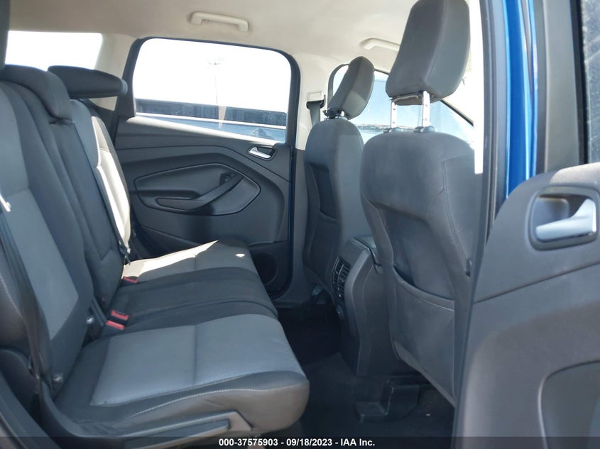 VIN 1FMCU0GD4JUA03337 2018 FORD ESCAPE SE