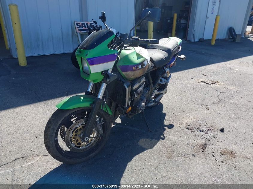 2000 KAWASAKI ZR1100 C JKAZRBC11YA038043