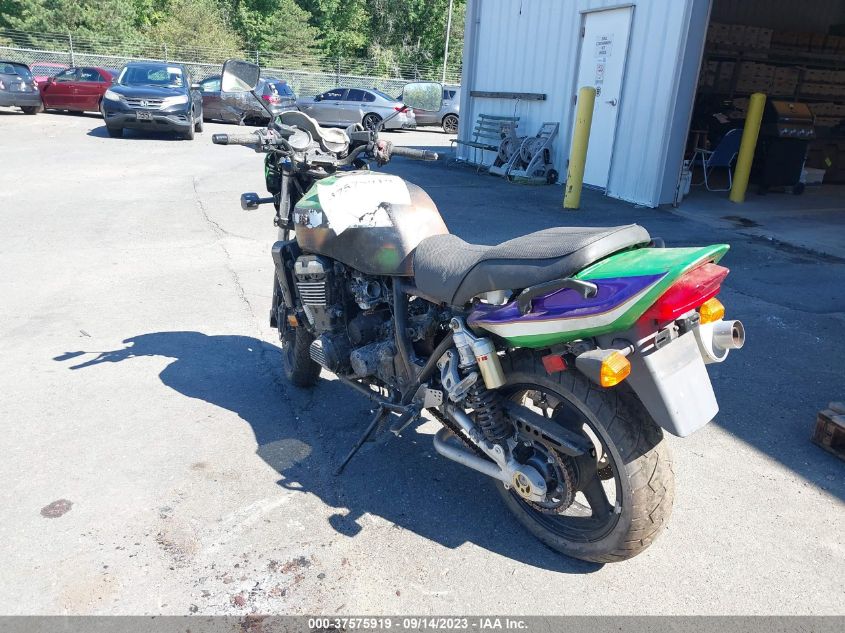 2000 KAWASAKI ZR1100 C JKAZRBC11YA038043