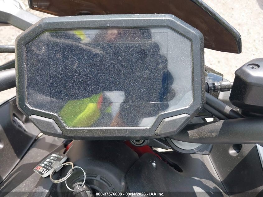 2023 KAWASAKI ZR900 F - ML5ZRDF15PDA59162