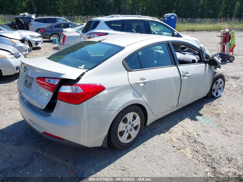 2015 KIA FORTE LX - KNAFK4A64F5295689
