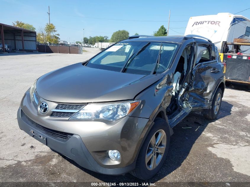 2015 TOYOTA RAV4 XLE - JTMWFREV0FD054420