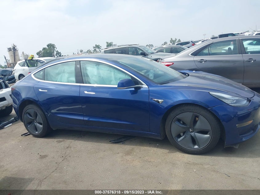 VIN 5YJ3E1EBXLF711063 2020 TESLA MODEL 3