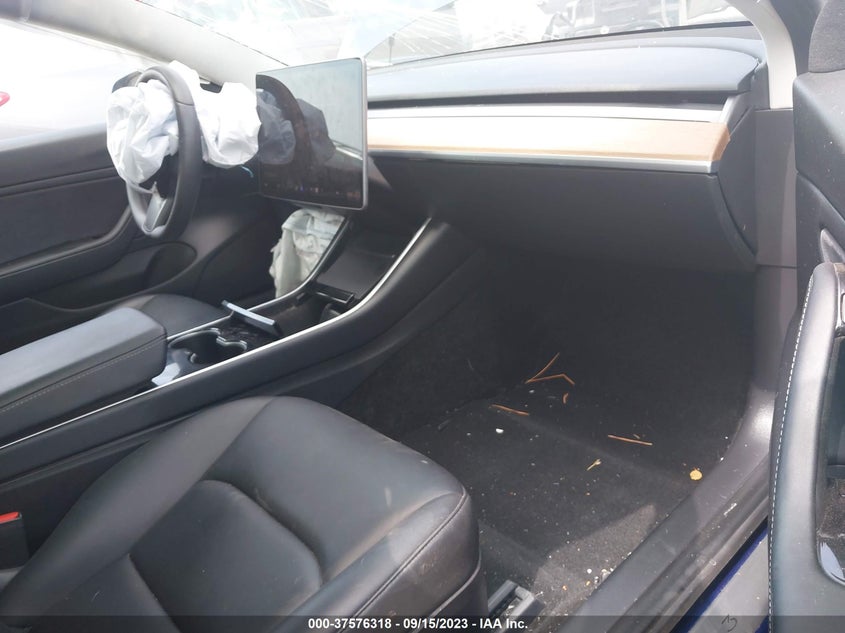 VIN 5YJ3E1EBXLF711063 2020 TESLA MODEL 3