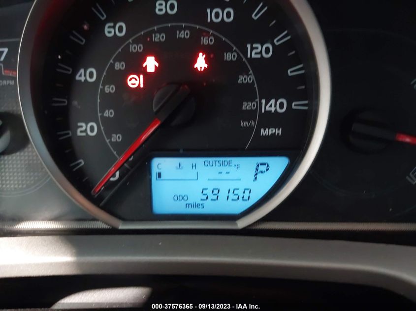 2013 TOYOTA RAV4 XLE - 2T3WFREV6DW053305