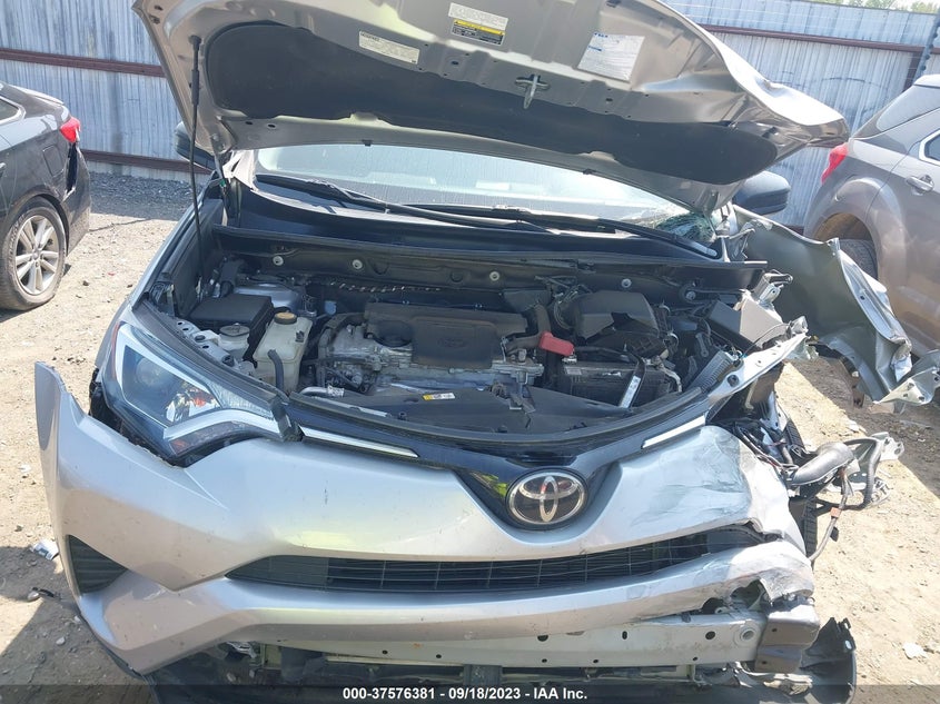 VIN 2T3ZFREV8JW513332 2018 TOYOTA RAV4 LE