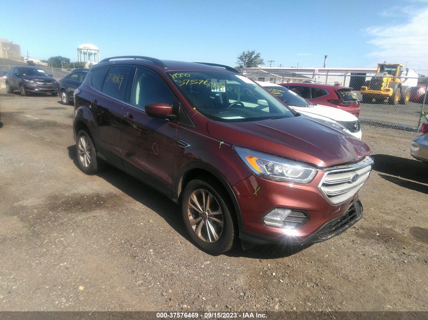 VIN 1FMCU9HD2JUC33378 2018 FORD ESCAPE SEL