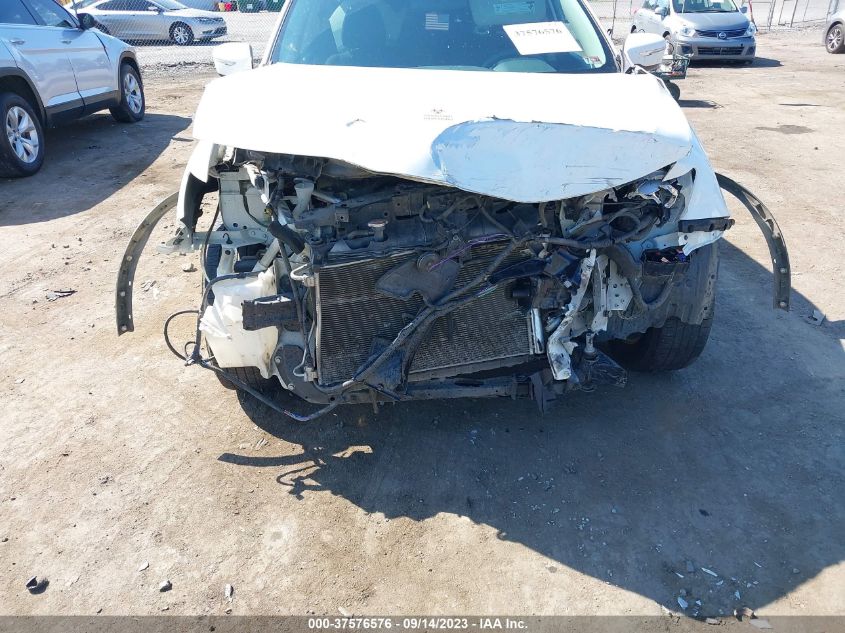 2015 NISSAN ROGUE SV - KNMAT2MT6FP571469
