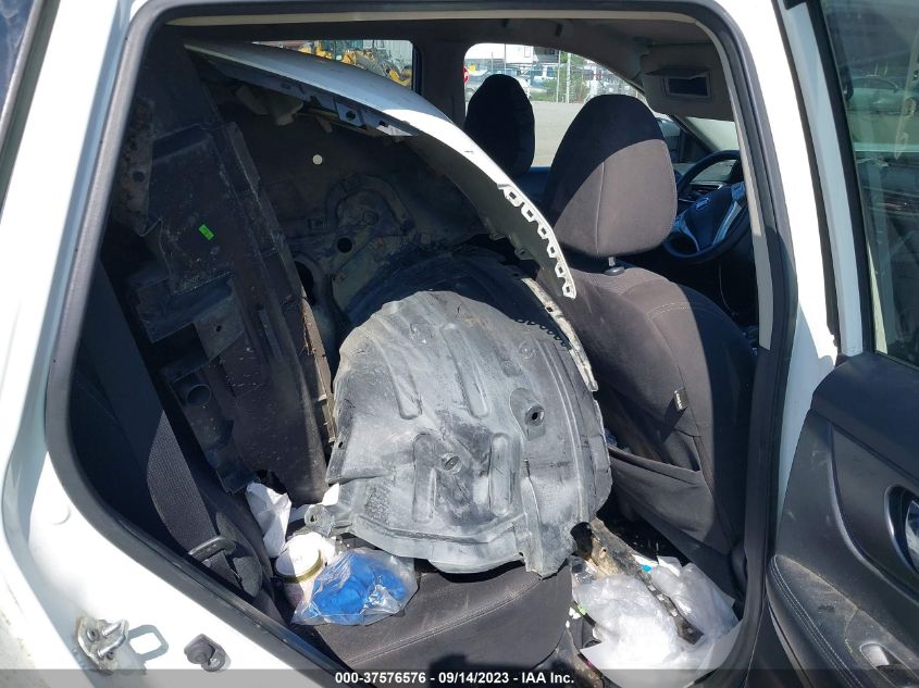 2015 NISSAN ROGUE SV - KNMAT2MT6FP571469