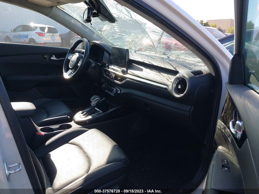 VIN 3KPF54AD4ME415548 2021 KIA FORTE EX