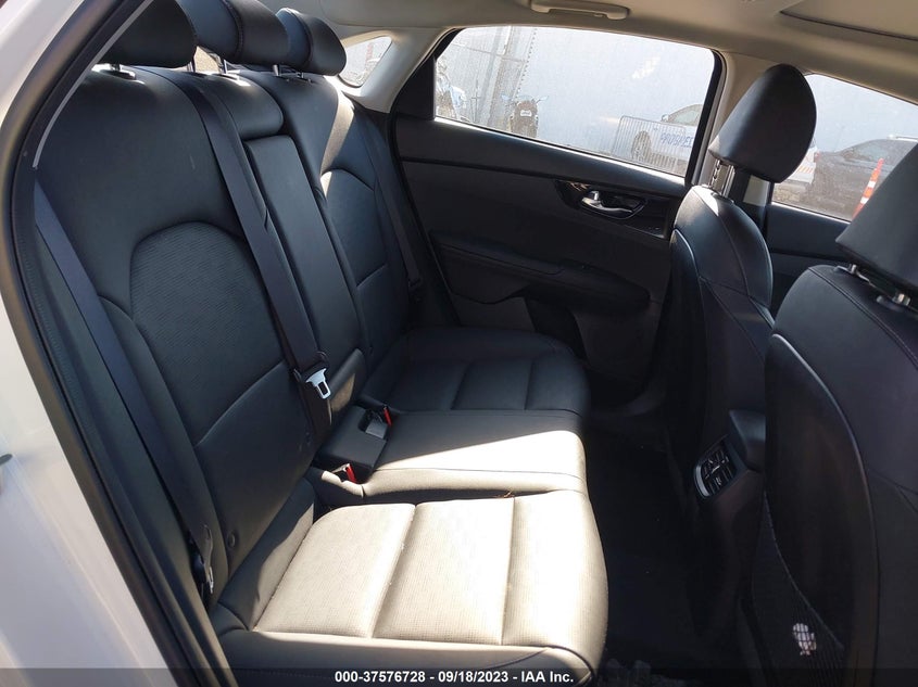 VIN 3KPF54AD4ME415548 2021 KIA FORTE EX