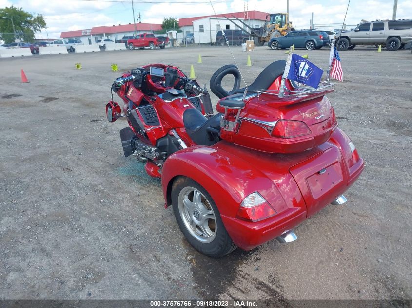 2014 HONDA MOTORCYCLE JH2C68LXEK200209
