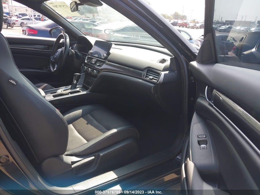 VIN 1HGCV1F36KA031001 2019 HONDA ACCORD SEDAN SPORT 1.5T