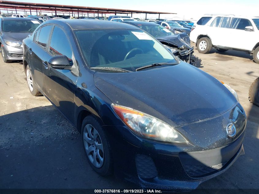 2013 MAZDA MAZDA3 I SPORT - JM1BL1UP4D1827366