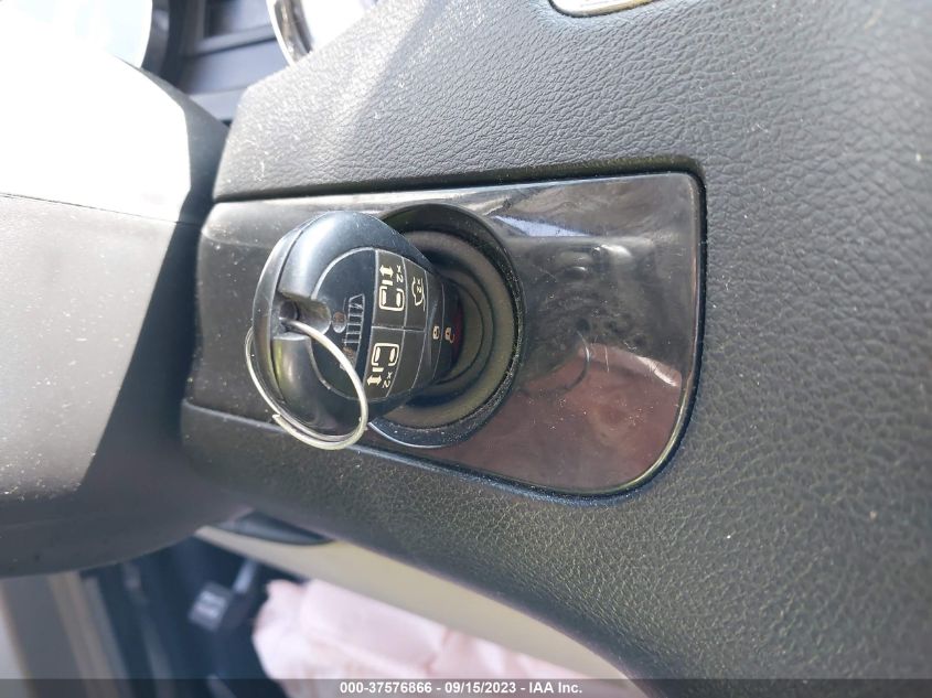 2015 DODGE GRAND CARAVAN SXT - 2C4RDGCG8FR717421