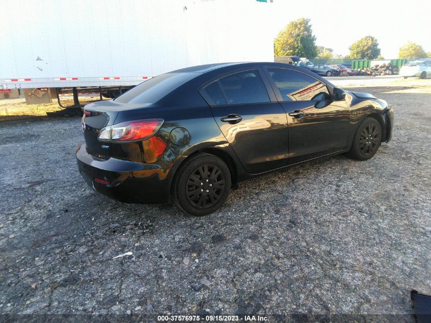 2013 MAZDA MAZDA3 I SPORT - JM1BL1U85D1702529