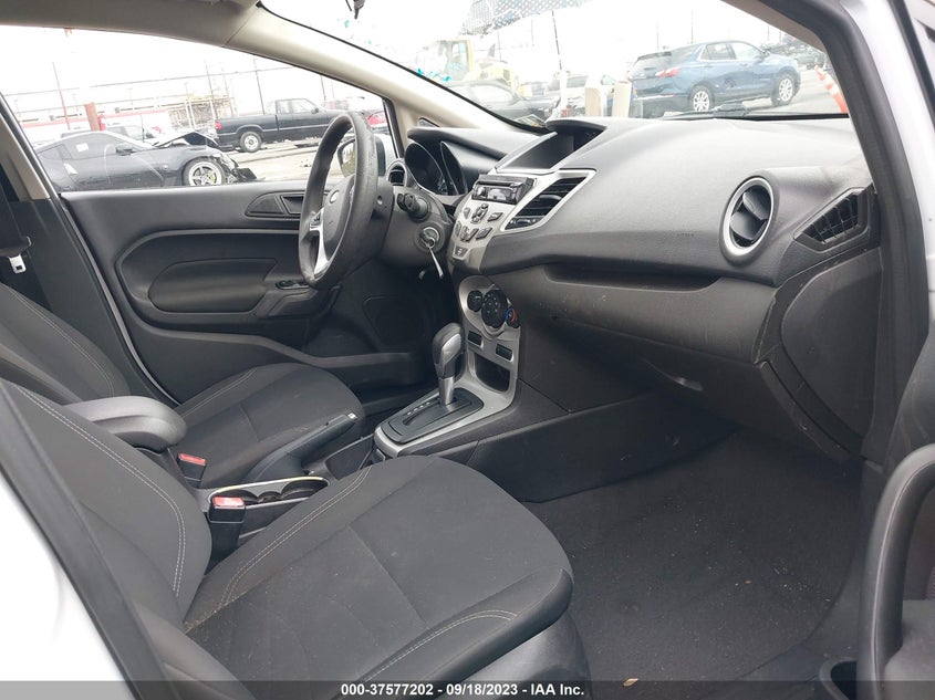 VIN 3FADP4EJ6HM135973 2017 FORD FIESTA SE