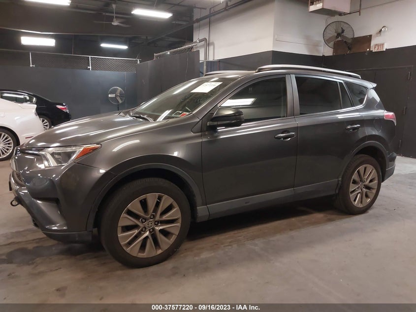 VIN JTMBFREV1HJ133002 2017 TOYOTA RAV4 LE