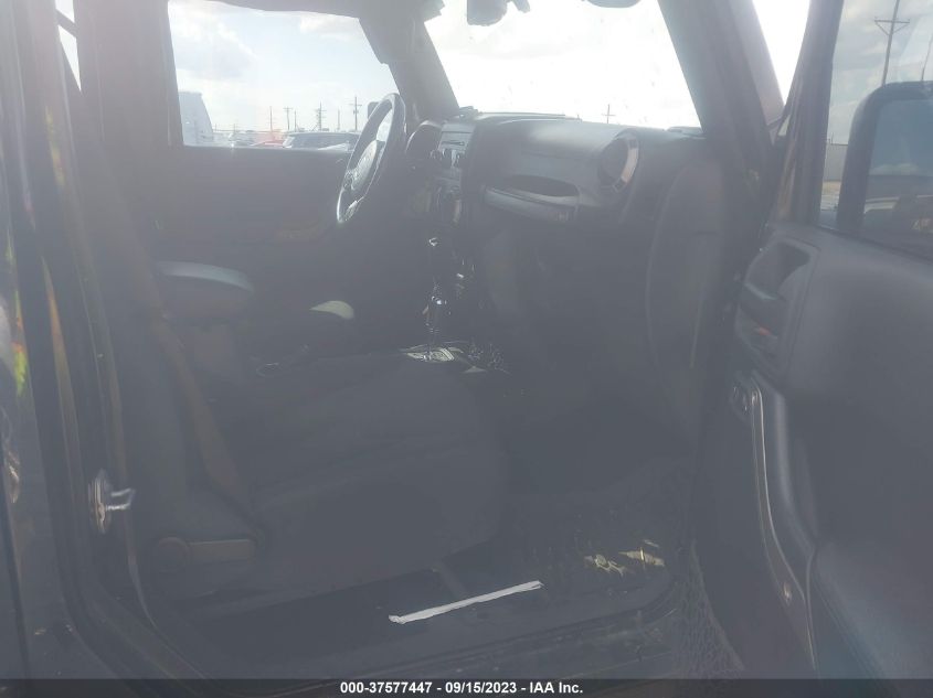 2015 JEEP WRANGLER UNLIMITED SPORT - 1C4HJWDG6FL692959