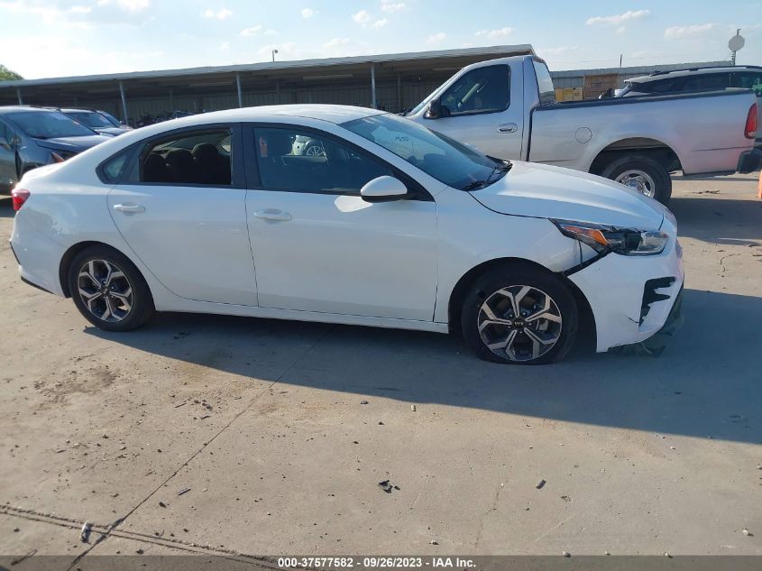 3KPF24AD1LE201950 Kia Forte LXS 12