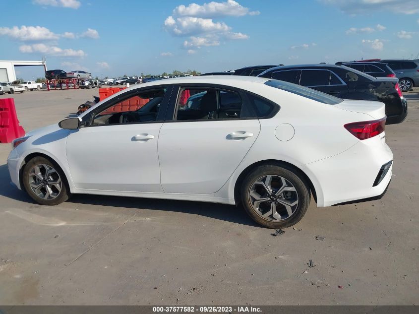 3KPF24AD1LE201950 Kia Forte LXS 13