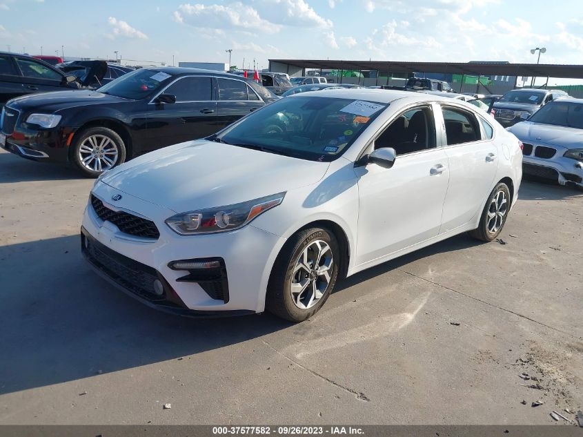 3KPF24AD1LE201950 Kia Forte LXS 2