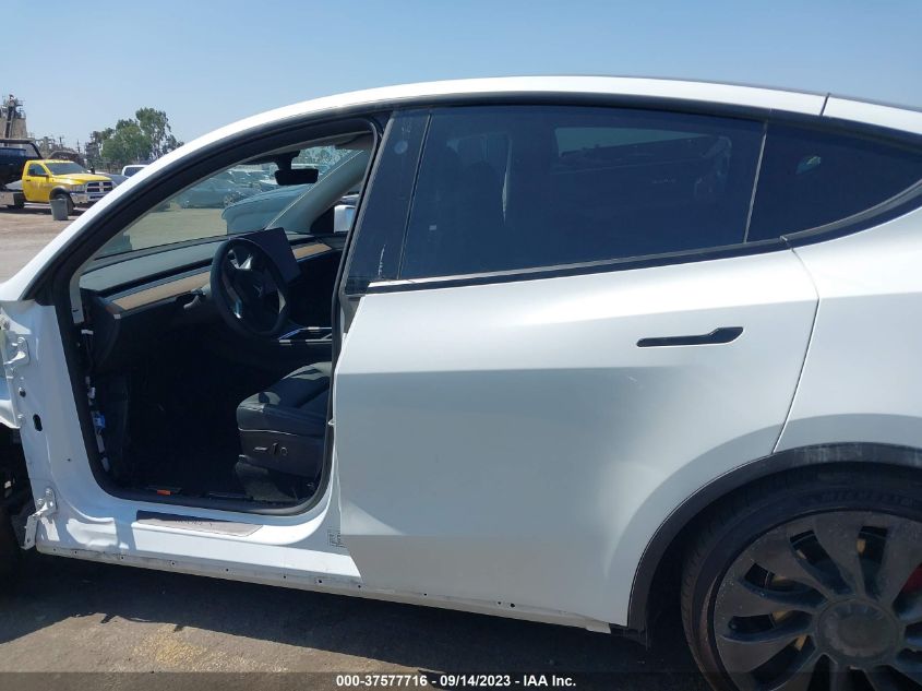 2022 TESLA MODEL Y PERFORMANCE - 7SAYGDEF8NF543157