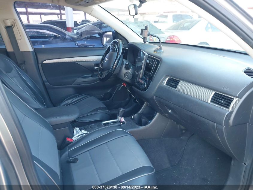 2016 MITSUBISHI OUTLANDER SE/SEL - JA4AD3A33GZ001601