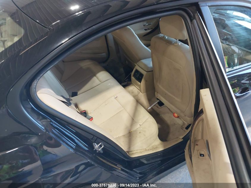 2013 BMW 3 SERIES 320I XDRIVE - WBA3C3C5XDF982861
