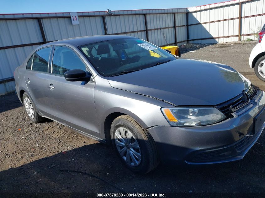 2014 VOLKSWAGEN JETTA SEDAN S - 3VW2K7AJ9EM256349