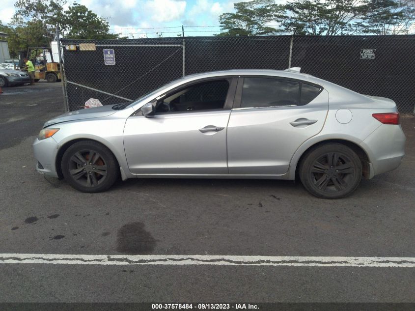 2013 ACURA ILX - 19VDE1F38DE001333
