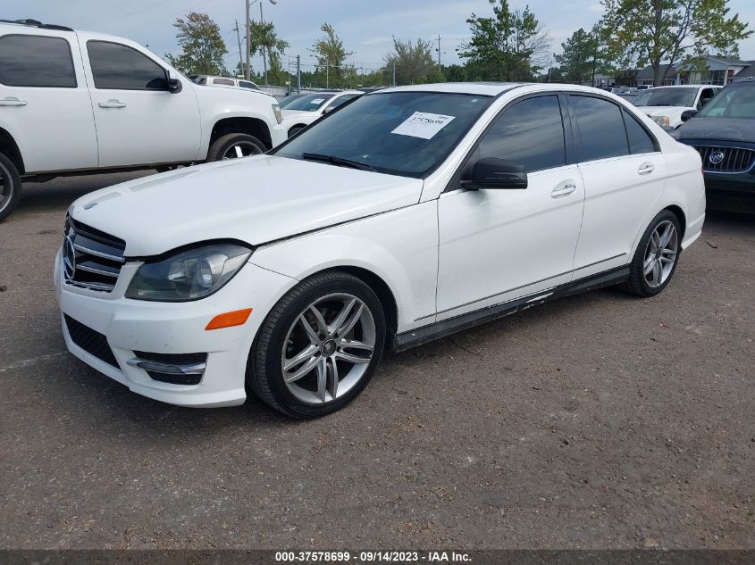 2014 MERCEDES-BENZ C-CLASS C 250 - WDDGF4HB8EG219397