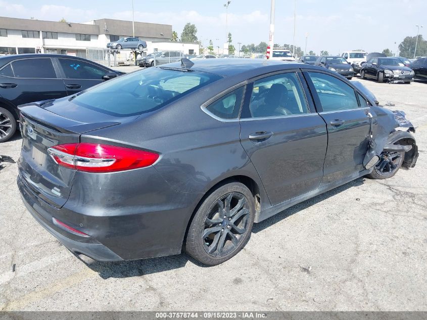 3FA6P0HD8LR113833 Ford Fusion SE 4