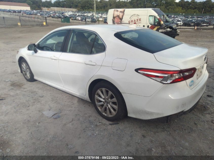 2020 TOYOTA CAMRY LE - 4T1C11AK2LU880062