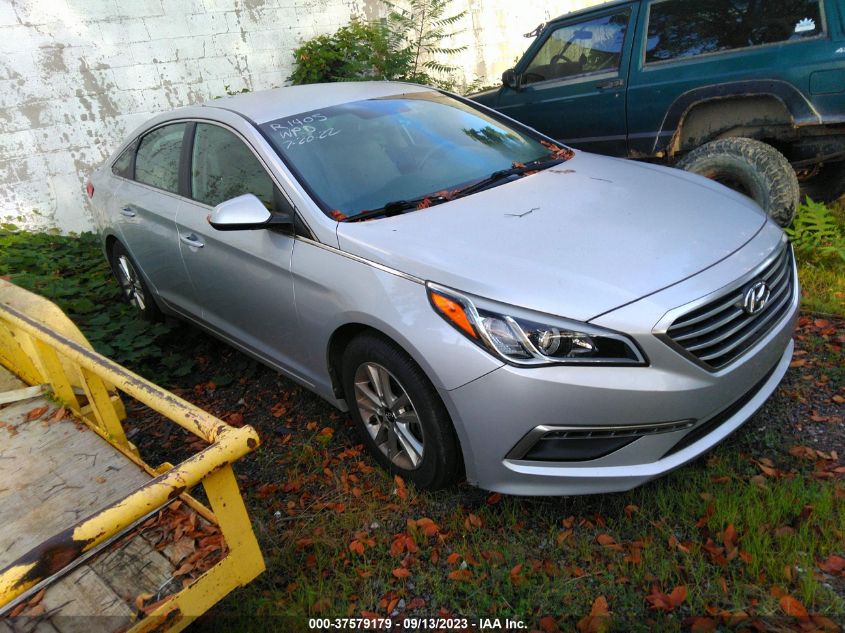 2015 HYUNDAI SONATA 2.4L SE - 5NPE24AF6FH228476