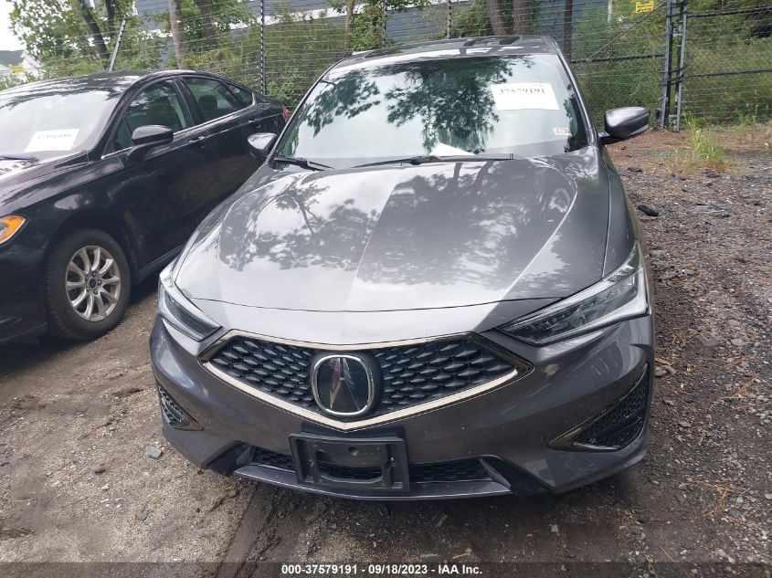 19UDE2F89NA007978 Acura ILX PACKAGE 12