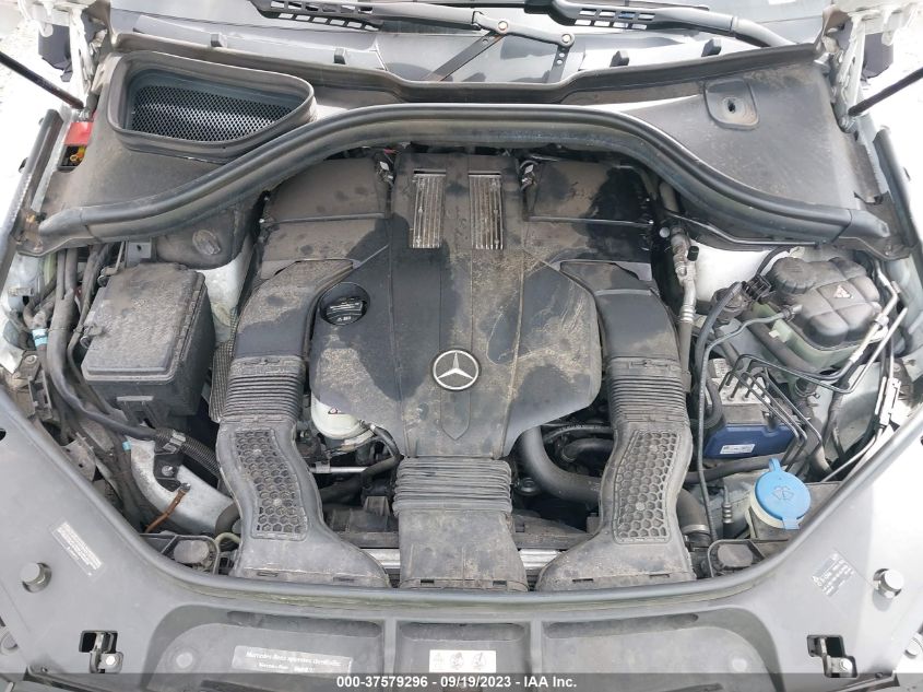 2015 MERCEDES-BENZ GL 450 4JGDF6EE3FA496935