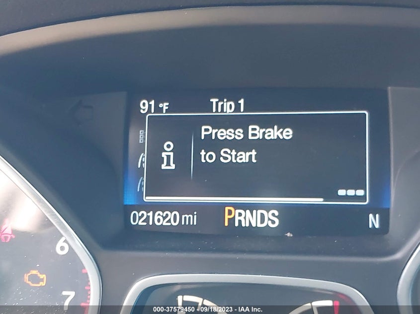 VIN 1FMCU9GD6KUA22249 2019 FORD ESCAPE SE