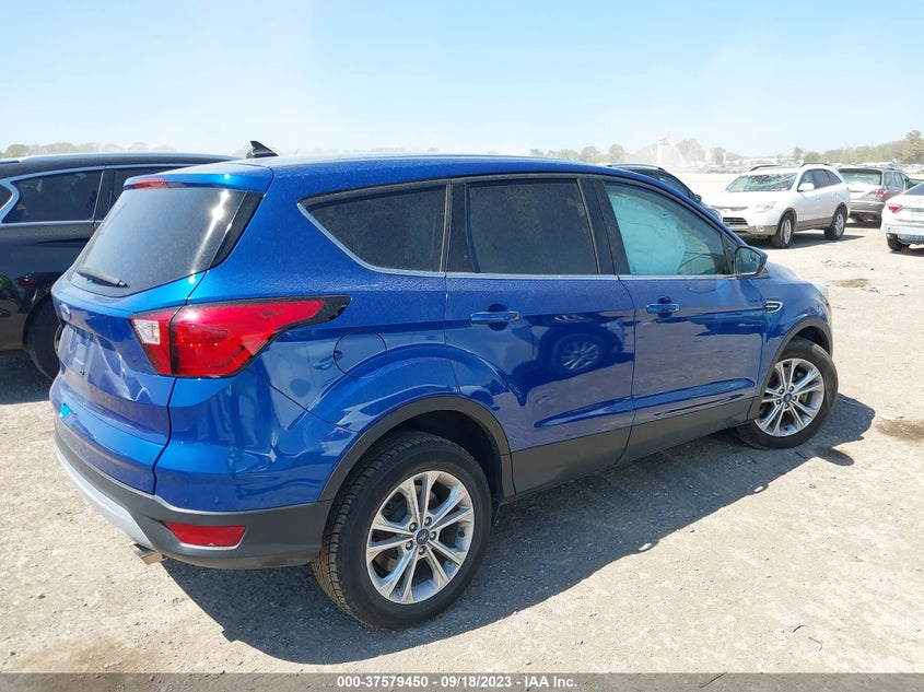 VIN 1FMCU9GD6KUA22249 2019 FORD ESCAPE SE