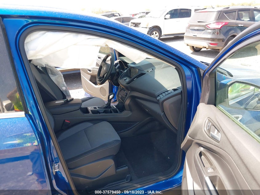VIN 1FMCU9GD6KUA22249 2019 FORD ESCAPE SE