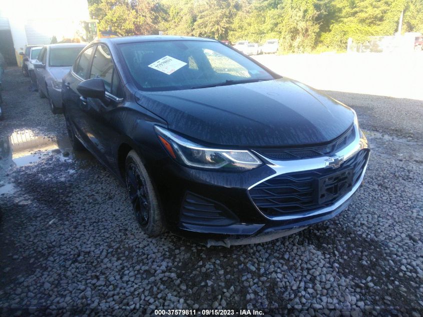 2019 CHEVROLET CRUZE LT - 1G1BE5SM1K7144876