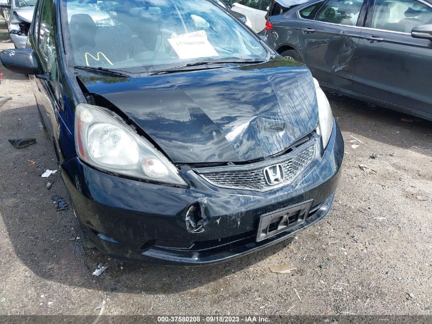 2013 HONDA FIT - JHMGE8H37DC061930