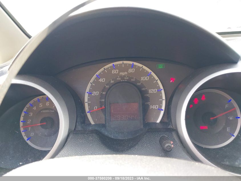 2013 HONDA FIT - JHMGE8H37DC061930