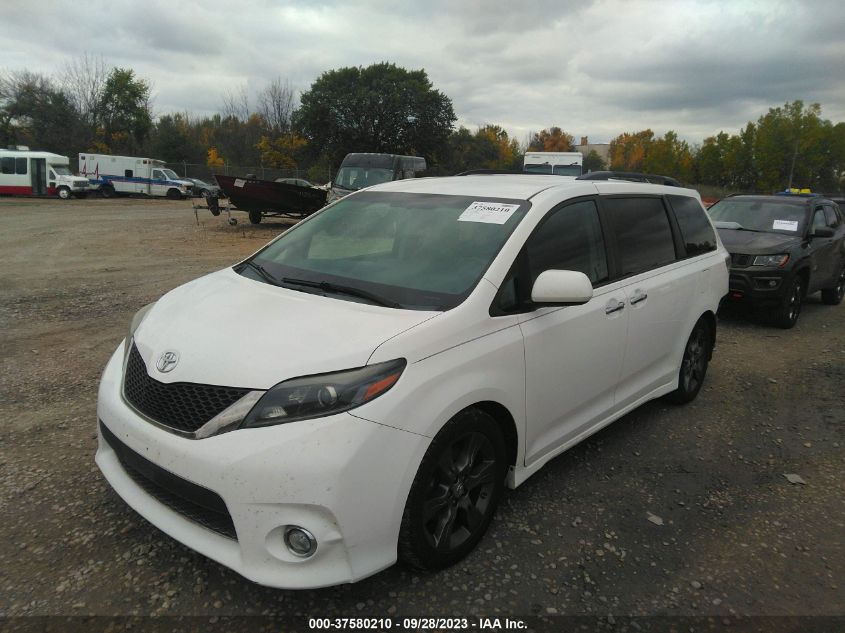 5TDXK3DC0FS638642 2015 TOYOTA SIENNA, photo no. 2